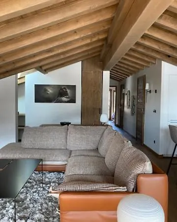 Le 1307 Apartment